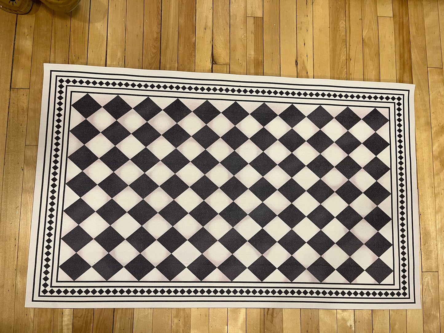 Antique Diamond Border