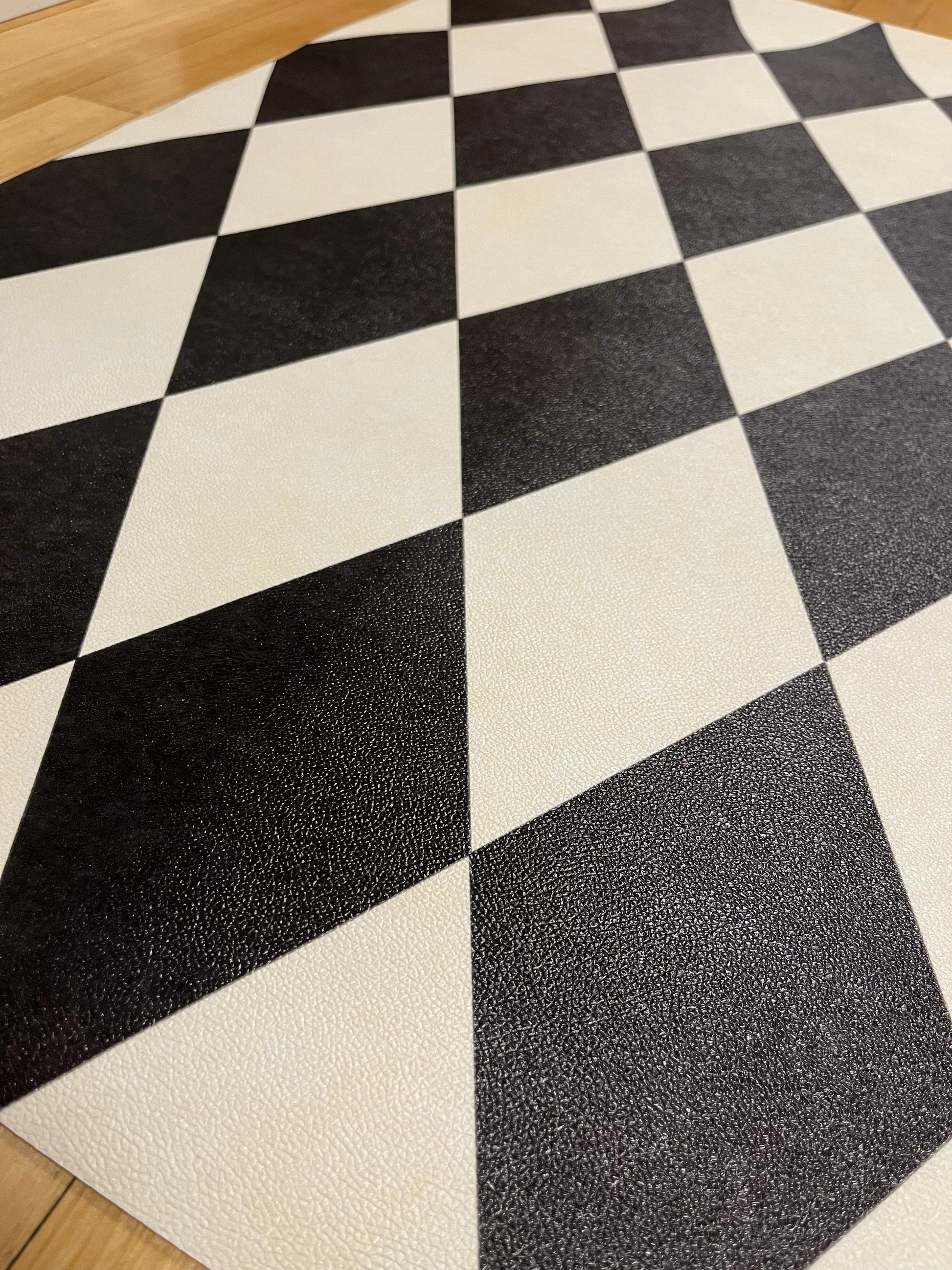 Harlequin Diamond Pattern Rug Harlequin Diamond Vinyl Floor Rug – Floorish Rugs