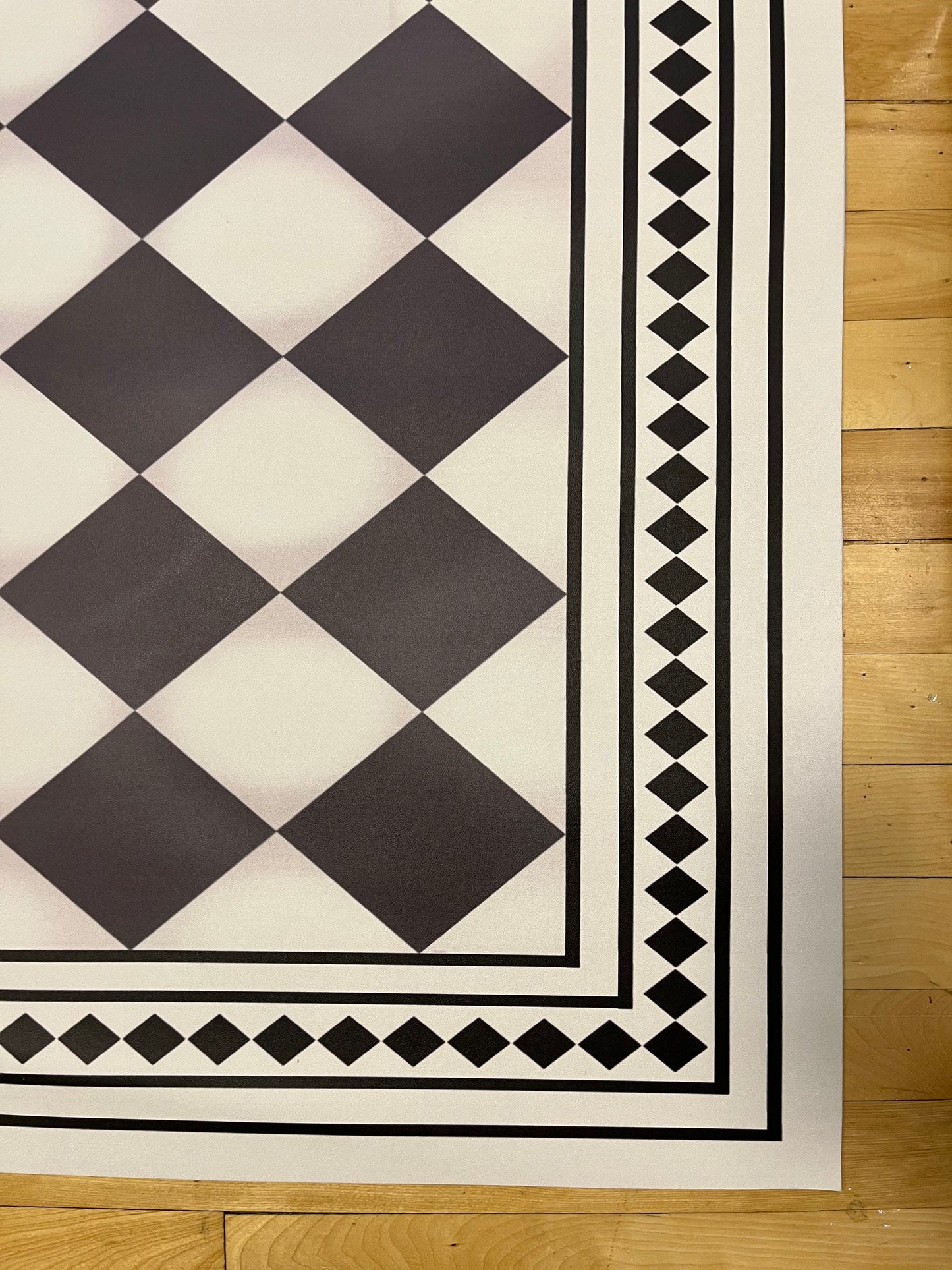 Antique Diamond Border